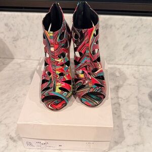 Colorful Cutout Peep-Toe High Heels - Multicolor